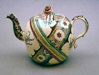 Czajniczek do śmietany Staffordshire, ok. 1770 (ceramiczny)